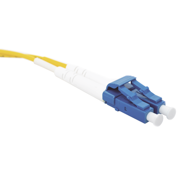 Jumper de Fibra Óptica Monomodo (OS2), XGLO, LC UPC-SC — SIEMON