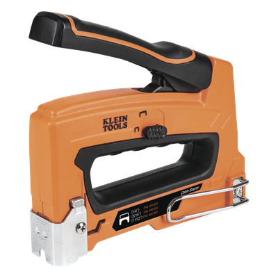 Grapadora para Cables de Voz, Datos y Video (UTP) a Madera — KLEIN TOOLS