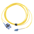 Jumper de Fibra Óptica Monomodo (OS2), XGLO, LC UPC-SC — SIEMON