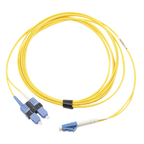 Jumper de Fibra Óptica Monomodo (OS2), XGLO, LC UPC-SC — SIEMON